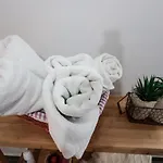 아파트 Costal Charm