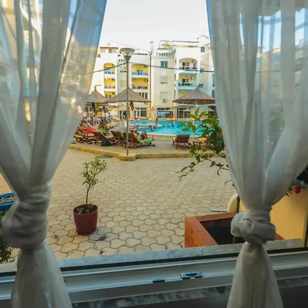 Apartament Costal Charm *