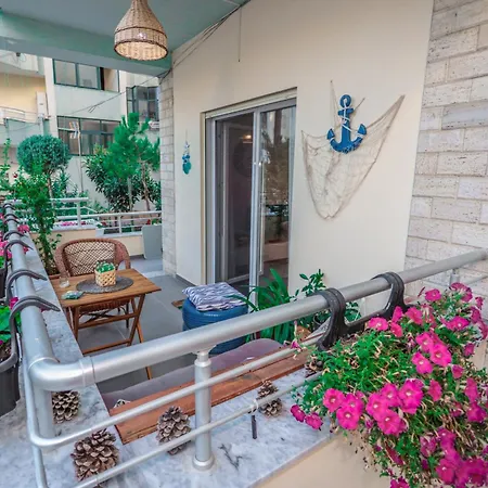 Costal Charm Apartament