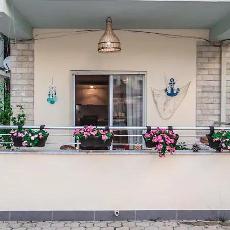 Apartament Costal Charm *