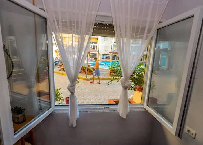 Costal Charm Apartment